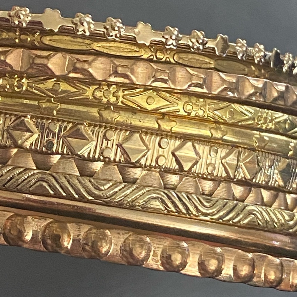 Vintage Gold Tone Assorted Stackable Bangle Brace… - image 2